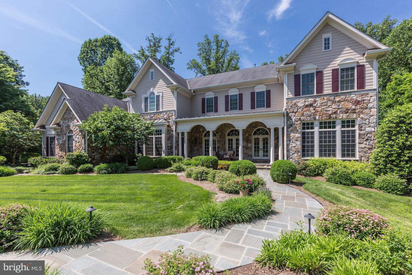 7815 Crownhurst Court