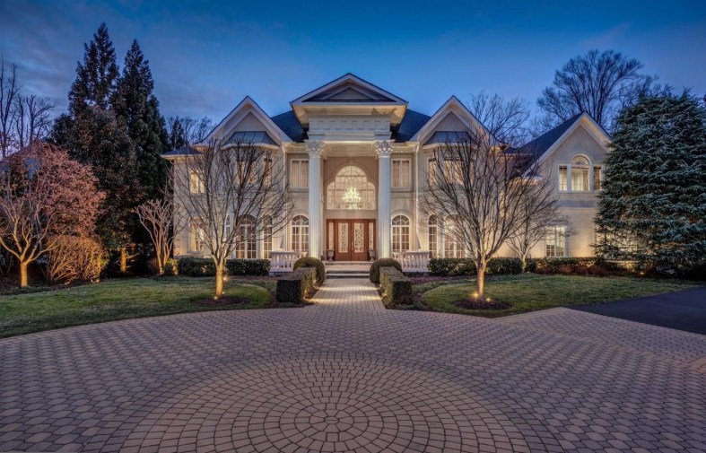 896 Alvermar Ridge Drive